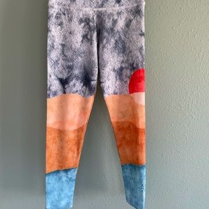 Onzie sunset leggings